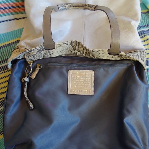 COACH Audrey soft smooth and supple cream leather tote w/snakeskin trim/dustbag - Picture 6 of 15